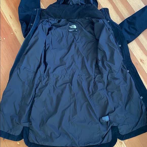 The North Face Waterproof Black Hooded Trench Jacket XS - Picture 7 of 7
